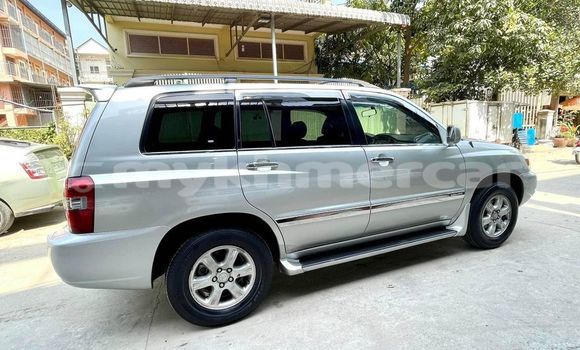 Acheter Occasion Voiture Toyota Highlander Autre à Chbar Mon, Kampong Speu Province Acheter Occasion Voiture Toyota Highlander Autre à Chbar Mon, Kampong Speu Province