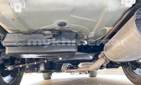 Acheter Occasion Voiture Toyota Highlander Blanc à Chbar Mon, Kampong Speu Province Acheter Occasion Voiture Toyota Highlander Blanc à Chbar Mon, Kampong Speu Province