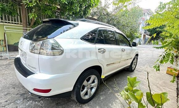 Acheter Occasion Voiture Lexus RX 300 Blanc à Phnom Penh, Phnom Penh Acheter Occasion Voiture Lexus RX 300 Blanc à Phnom Penh, Phnom Penh