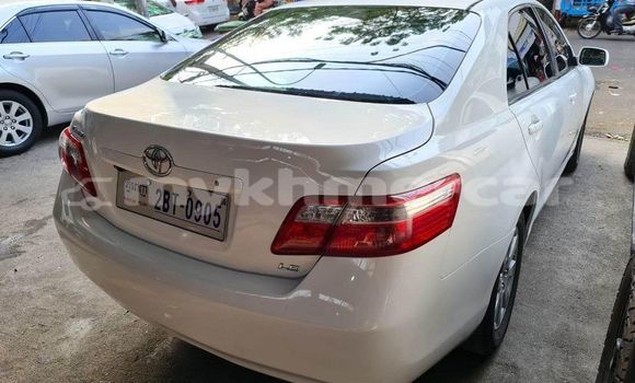 Buy Used Toyota Camry White Car in Chbar Mon in Kampong Speu Province Buy Used Toyota Camry White Car in Chbar Mon in Kampong Speu Province