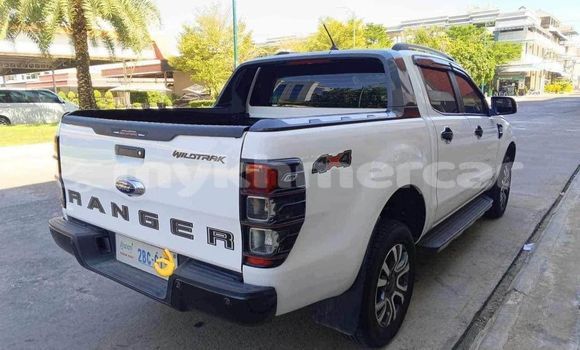 Buy Used Ford Windstar White Car in Chbar Mon in Kampong Speu Province Buy Used Ford Windstar White Car in Chbar Mon in Kampong Speu Province