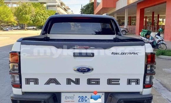 Buy Used Ford Windstar White Car in Chbar Mon in Kampong Speu Province Buy Used Ford Windstar White Car in Chbar Mon in Kampong Speu Province