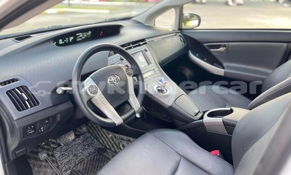 Buy Used Toyota Prius White Car in Chbar Mon in Kampong Speu Province Buy Used Toyota Prius White Car in Chbar Mon in Kampong Speu Province