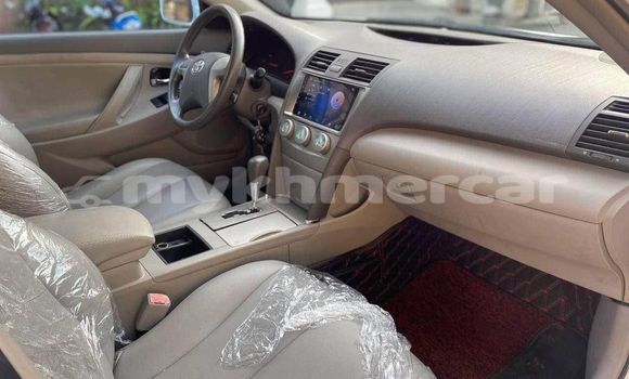 Acheter Occasion Voiture Toyota Camry Blanc à Cheom Ksan, Preah Vihear Province Acheter Occasion Voiture Toyota Camry Blanc à Cheom Ksan, Preah Vihear Province