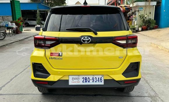 Buy Used Toyota Regius Other Car in Chbar Mon in Kampong Speu Province Buy Used Toyota Regius Other Car in Chbar Mon in Kampong Speu Province