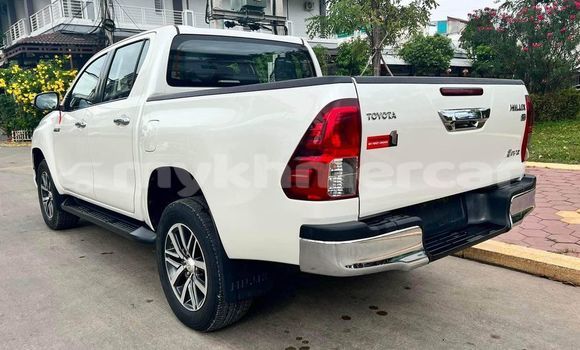 Buy Used Toyota Hiluxe Revo White Car in Cheom Ksan in Preah Vihear Province Buy Used Toyota Hiluxe Revo White Car in Cheom Ksan in Preah Vihear Province