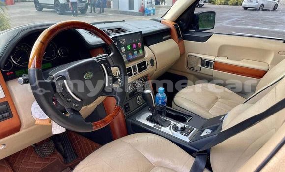 Acheter Occasion Voiture Range Rover Evoque Blanc à Chbar Mon, Kampong Speu Province Acheter Occasion Voiture Range Rover Evoque Blanc à Chbar Mon, Kampong Speu Province