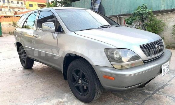 Buy Used Lexus RX 300 Other Car in Battambang in Battambang Province Buy Used Lexus RX 300 Other Car in Battambang in Battambang Province