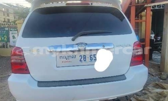 Buy Used Toyota Corolla White Car in Battambang in Battambang Province Buy Used Toyota Corolla White Car in Battambang in Battambang Province