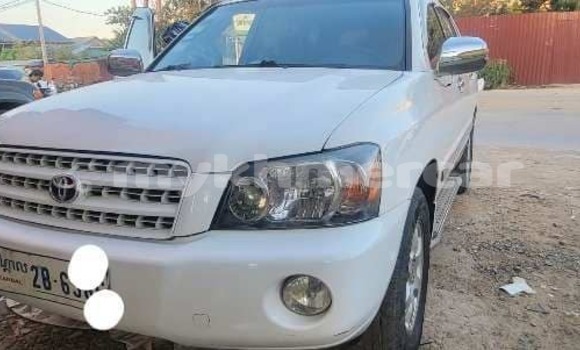 Buy Used Toyota Corolla White Car in Battambang in Battambang Province Buy Used Toyota Corolla White Car in Battambang in Battambang Province