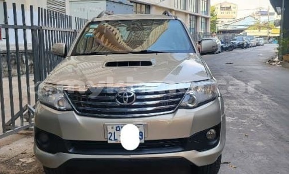 Buy Used Lexus CT Other Car in Chbar Mon in Kampong Speu Province Buy Used Lexus CT Other Car in Chbar Mon in Kampong Speu Province