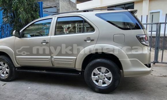 Buy Used Lexus CT Other Car in Chbar Mon in Kampong Speu Province Buy Used Lexus CT Other Car in Chbar Mon in Kampong Speu Province