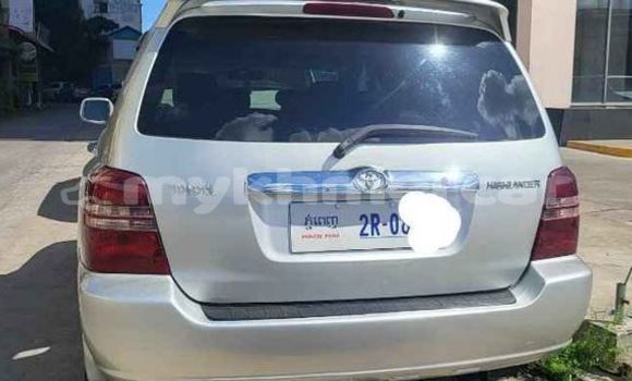 Buy Used Toyota RAV4 Other Car in Chbar Mon in Kampong Speu Province Buy Used Toyota RAV4 Other Car in Chbar Mon in Kampong Speu Province