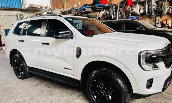 Buy Used Ford Everest Other Car in Banlung in Ratanakiri Province Buy Used Ford Everest Other Car in Banlung in Ratanakiri Province