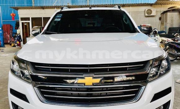 Buy Used Chevrolet Colorado White Car in Banlung in Ratanakiri Province Buy Used Chevrolet Colorado White Car in Banlung in Ratanakiri Province
