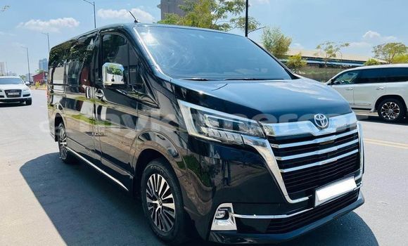 Buy Used Toyota Granvia Black Car in Banlung in Ratanakiri Province Buy Used Toyota Granvia Black Car in Banlung in Ratanakiri Province