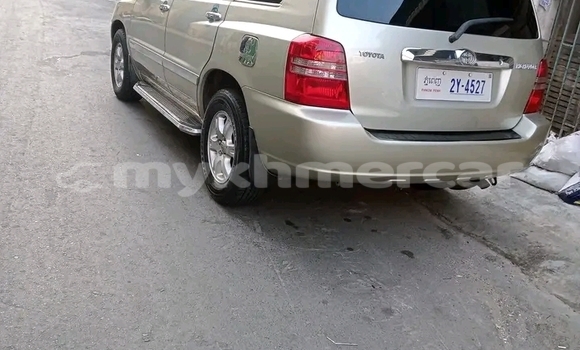 Buy Used Toyota Highlander Other Car in Cheom Ksan in Preah Vihear Province Buy Used Toyota Highlander Other Car in Cheom Ksan in Preah Vihear Province