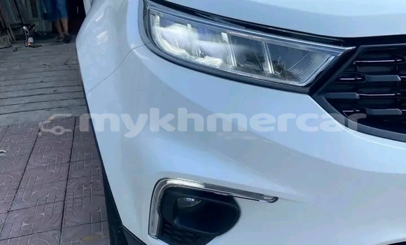 Buy Used Ford C-MAX White Car in Cheom Ksan in Preah Vihear Province Buy Used Ford C-MAX White Car in Cheom Ksan in Preah Vihear Province