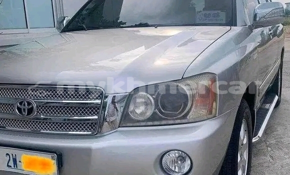 Buy Used Toyota Aqua White Car in Chbar Mon in Kampong Speu Province Buy Used Toyota Aqua White Car in Chbar Mon in Kampong Speu Province