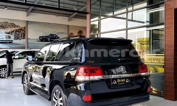 Buy Used Toyota Aqua Black Car in Cheom Ksan in Preah Vihear Province Buy Used Toyota Aqua Black Car in Cheom Ksan in Preah Vihear Province