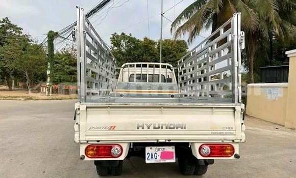 Buy Used Hyundai Cargo White Car in Kep in Kep Province Buy Used Hyundai Cargo White Car in Kep in Kep Province