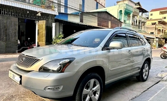 Buy Used Lexus HS Other Car in Kampong Cham in Kampong Cham Province Buy Used Lexus HS Other Car in Kampong Cham in Kampong Cham Province