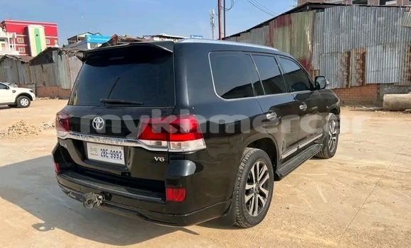 Buy Used Toyota Hiluxe Revo Other Car in Chbar Mon in Kampong Speu Province Buy Used Toyota Hiluxe Revo Other Car in Chbar Mon in Kampong Speu Province