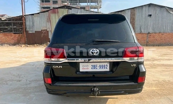 Buy Used Toyota Hiluxe Revo Other Car in Chbar Mon in Kampong Speu Province Buy Used Toyota Hiluxe Revo Other Car in Chbar Mon in Kampong Speu Province