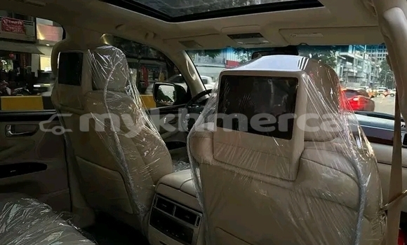 Buy Used Jeep Liberty Black Car in Cheom Ksan in Preah Vihear Province