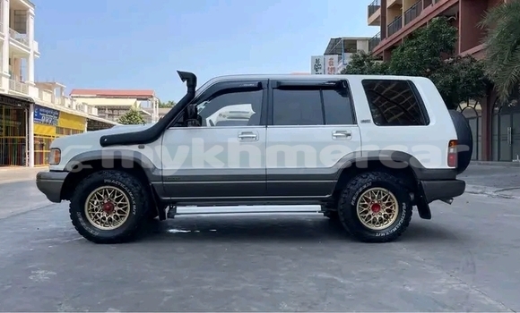 Buy Used Isuzu D-max Spacecab 2 dr Other Car in Chbar Mon in Kampong Speu Province Buy Used Isuzu D-max Spacecab 2 dr Other Car in Chbar Mon in Kampong Speu Province