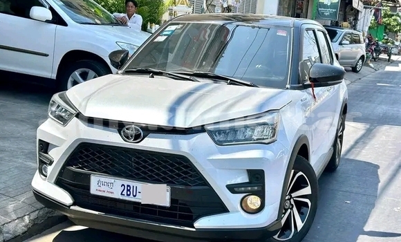 Buy Used Toyota RegiusAce Other Car in Chbar Mon in Kampong Speu Province Buy Used Toyota RegiusAce Other Car in Chbar Mon in Kampong Speu Province