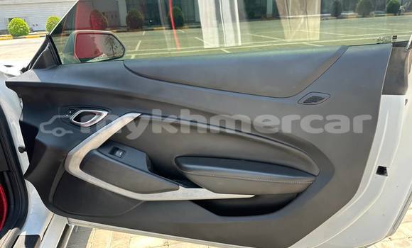 Buy Used Chevrolet Camaro White Car in Phnom Penh in Phnom Penh Buy Used Chevrolet Camaro White Car in Phnom Penh in Phnom Penh