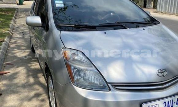 Buy Used Toyota Prius Other Car in Battambang in Battambang Province Buy Used Toyota Prius Other Car in Battambang in Battambang Province