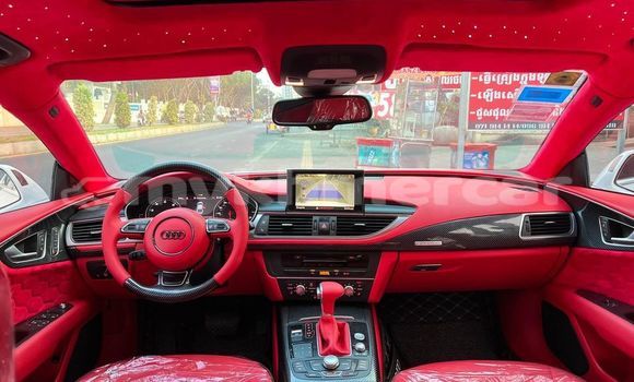 Buy Used Audi A7 White Car in Chbar Mon in Kampong Speu Province Buy Used Audi A7 White Car in Chbar Mon in Kampong Speu Province