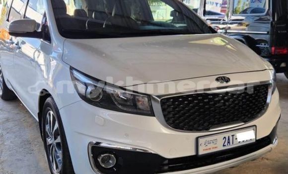 Buy Used Kia Carnival White Car in Battambang in Battambang Province Buy Used Kia Carnival White Car in Battambang in Battambang Province