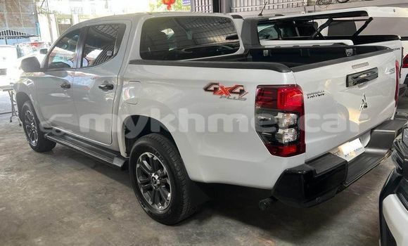 Buy Used Mitsubishi Triton White Car in Banteay Meanchey in Banteay Meanchey Province Buy Used Mitsubishi Triton White Car in Banteay Meanchey in Banteay Meanchey Province