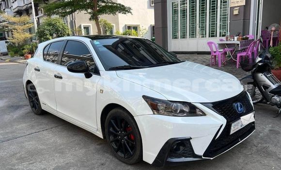Buy Used Lexus CT White Car in Bavet in Svay Rieng Province Buy Used Lexus CT White Car in Bavet in Svay Rieng Province