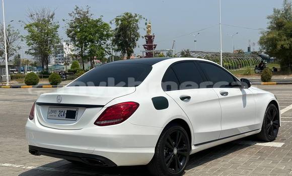 Buy Used Mercedes-Benz 300βSeries White Car in Phnom Penh in Phnom Penh Buy Used Mercedes-Benz 300βSeries White Car in Phnom Penh in Phnom Penh