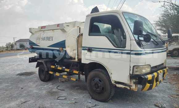 Buy Used Ford AEV AMBULANCE White Truck in Bavet in Svay Rieng Province Buy Used Ford AEV AMBULANCE White Truck in Bavet in Svay Rieng Province