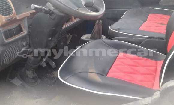 Buy Used Hino 300 Series Blue Truck in Bavet in Svay Rieng Province Buy Used Hino 300 Series Blue Truck in Bavet in Svay Rieng Province