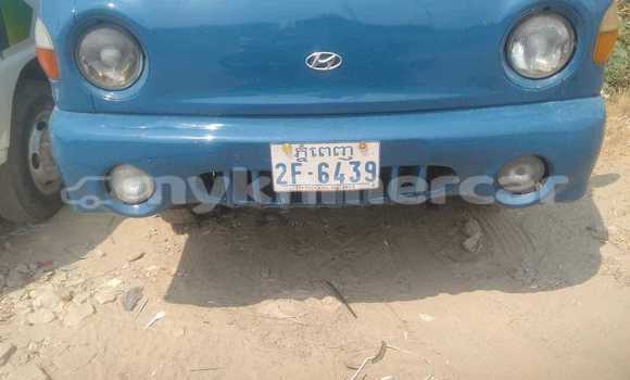 Buy Used Hino 300 Series Blue Truck in Bavet in Svay Rieng Province Buy Used Hino 300 Series Blue Truck in Bavet in Svay Rieng Province