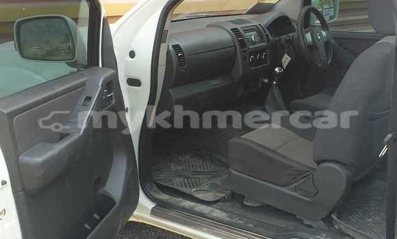 Buy Used Toyota Hilux White Car in Bavet in Svay Rieng Province Buy Used Toyota Hilux White Car in Bavet in Svay Rieng Province