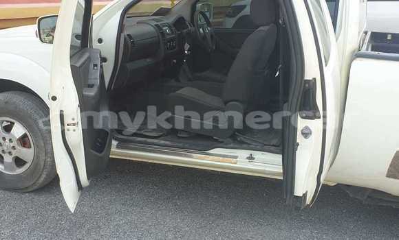 Buy Used Toyota Hilux White Car in Bavet in Svay Rieng Province Buy Used Toyota Hilux White Car in Bavet in Svay Rieng Province