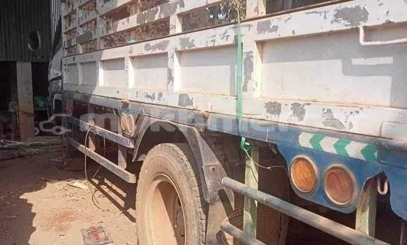 Buy Used DAF CF White Truck in Battambang in Battambang Province Buy Used DAF CF White Truck in Battambang in Battambang Province