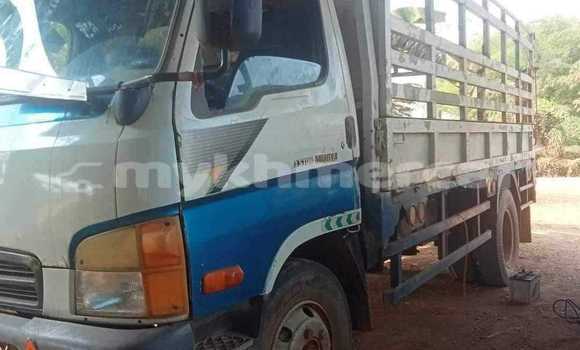 Buy Used DAF CF White Truck in Battambang in Battambang Province Buy Used DAF CF White Truck in Battambang in Battambang Province
