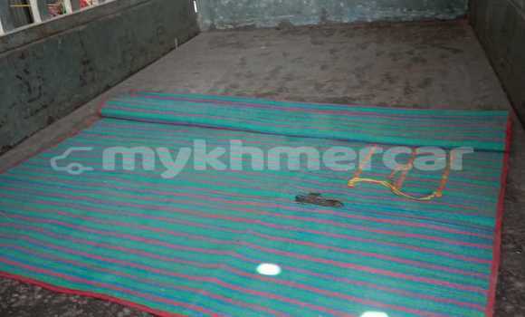 Buy Used Ford AEV AMBULANCE Blue Truck in Battambang in Battambang Province Buy Used Ford AEV AMBULANCE Blue Truck in Battambang in Battambang Province