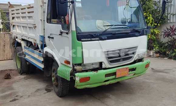 Buy Used Hino Ranger White Truck in Bavet in Svay Rieng Province