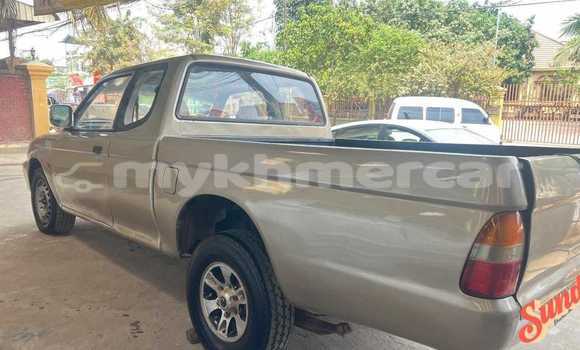 Buy Used Toyota Hilux Other Car in Chbar Mon in Kampong Speu Province Buy Used Toyota Hilux Other Car in Chbar Mon in Kampong Speu Province