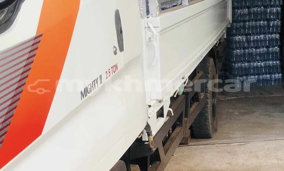 Buy Used Citroen Berlingo White Truck in Battambang in Battambang Province Buy Used Citroen Berlingo White Truck in Battambang in Battambang Province