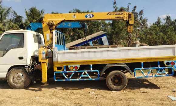 Buy Used DAF CF White Truck in Bavet in Svay Rieng Province Buy Used DAF CF White Truck in Bavet in Svay Rieng Province